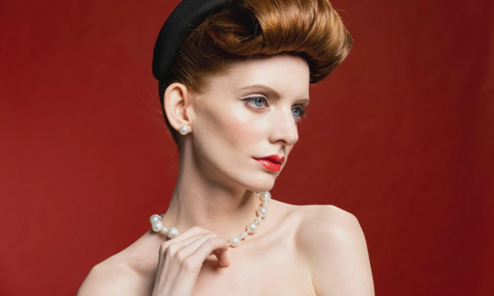 Application de couleurs complémentaires en maquillage